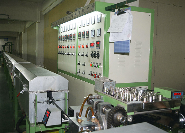 φ65 Silicone extruding production line